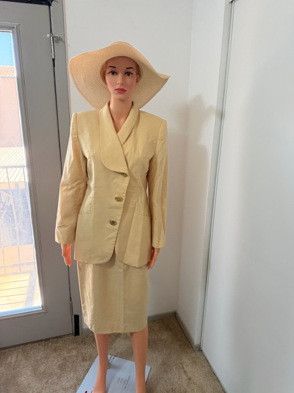 Oleg Cassini Vintage Skirt Suit Set Cream Gold Buttons Size 8